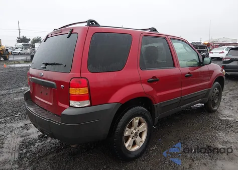 2005 Ford Escape Xlt z USA, uszkodzony, nr VIN 1FMYU93145KE31917